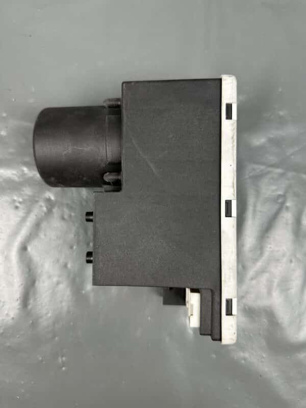 8L0862257G AUDI A3 A4 A6 A8 Central Lock Pump