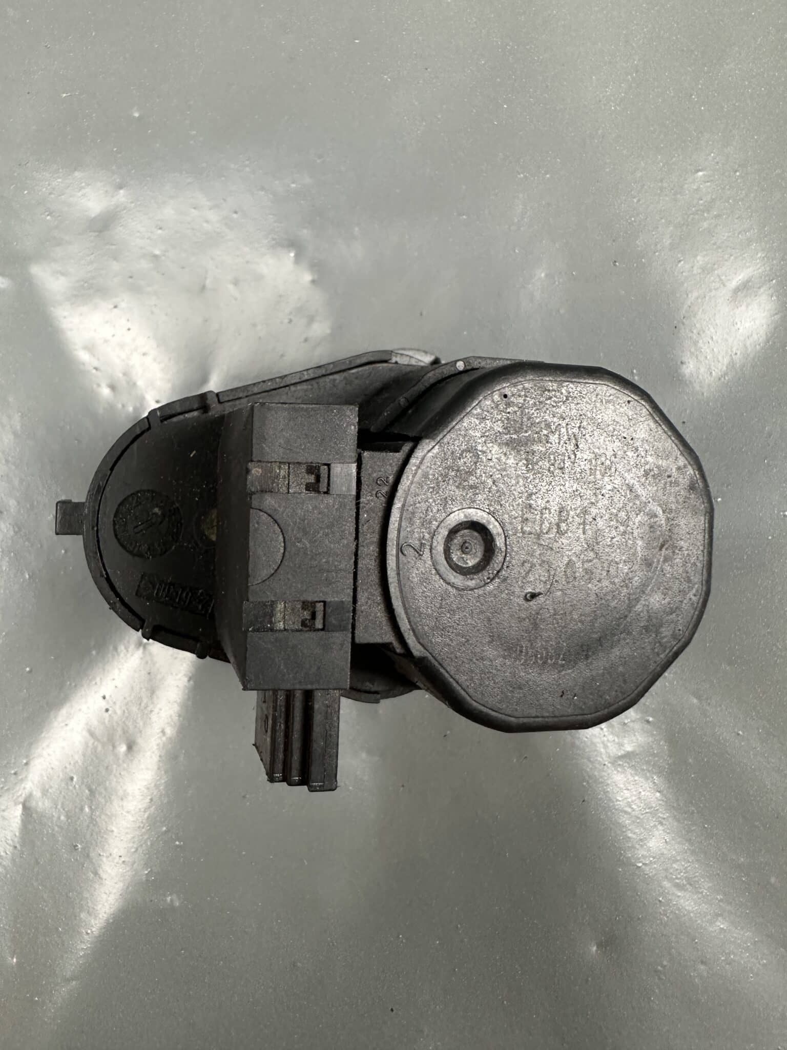 6942986 BMW HVAC Flap Actuator Air Distribution Motor