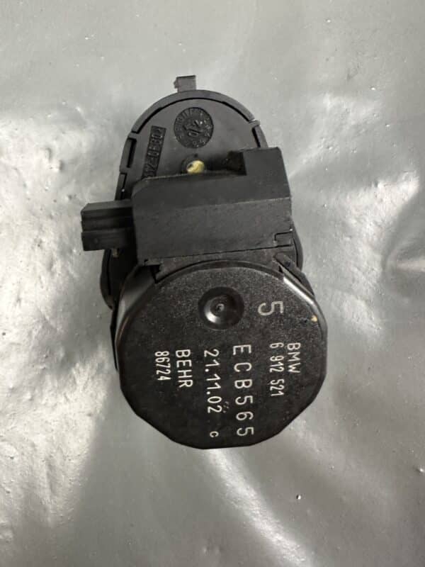 6912521 BMW HVAC Flap Actuator Air Distribution Motor