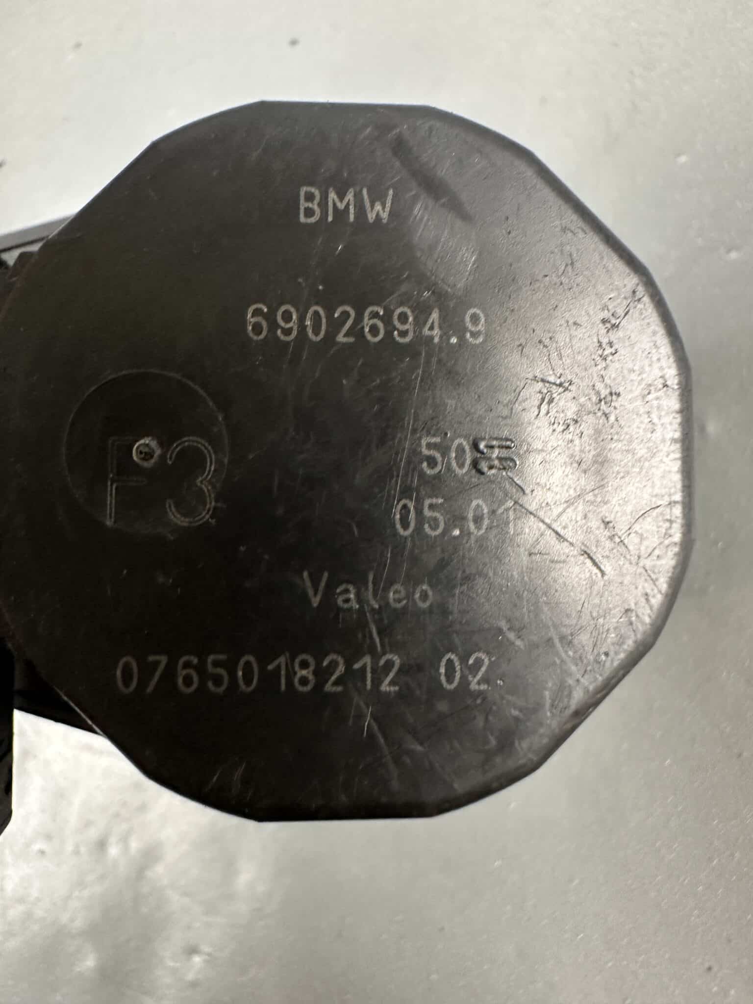 6902694.9 BMW HVAC Flap Actuator Air Distribution Motor
