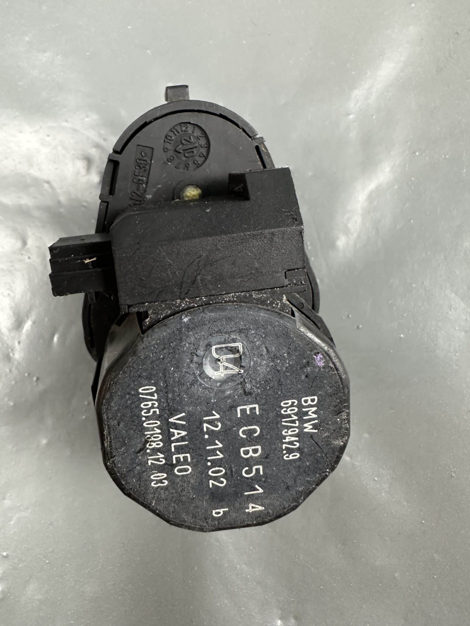 6917942.9 BMW HVAC Flap Actuator Air Distribution Motor