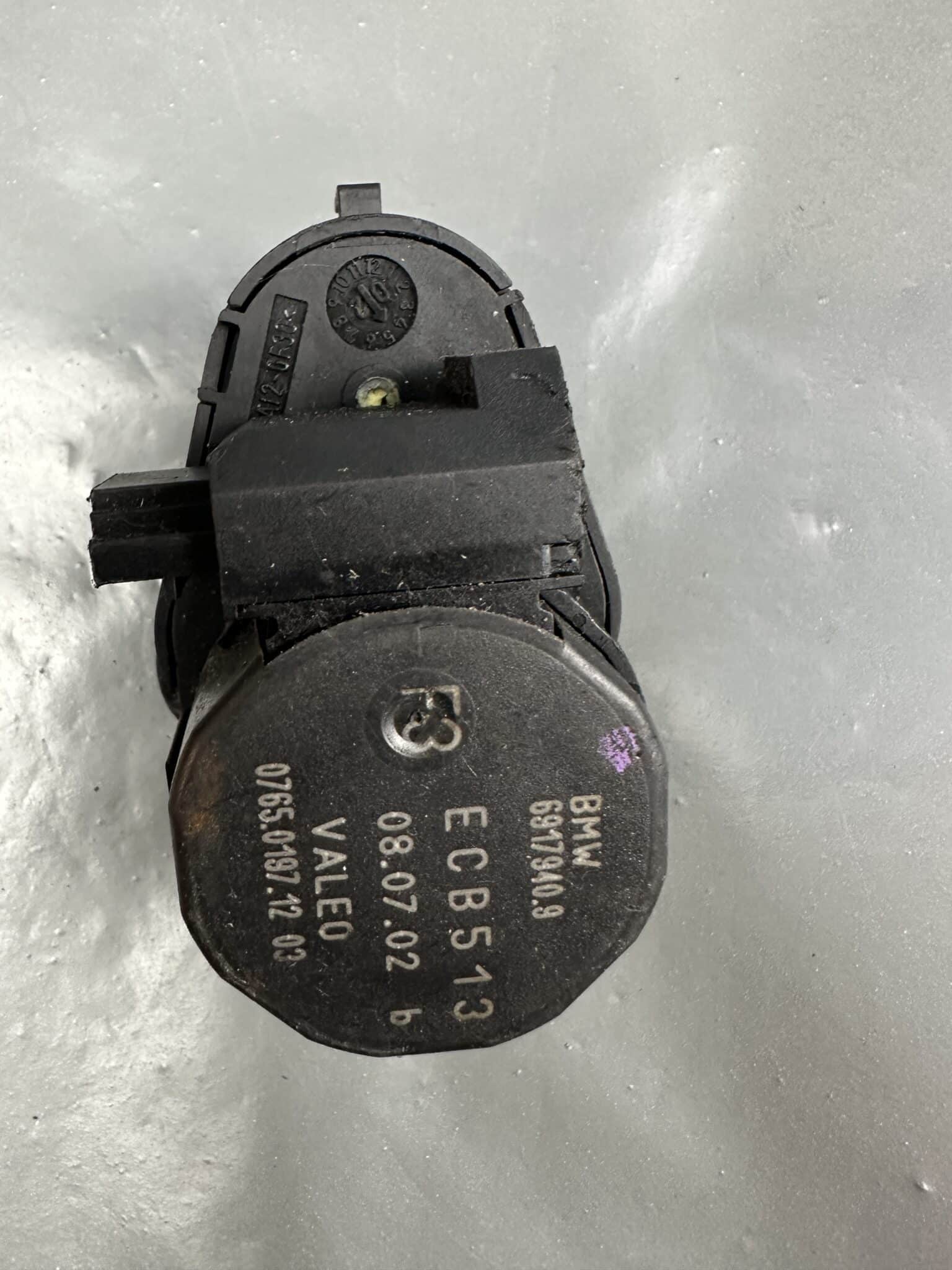 6917940.9 BMW HVAC Flap Actuator Air Distribution Motor