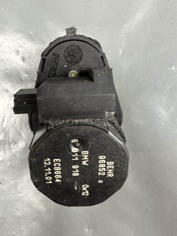6911918 BMW HVAC Flap Actuator Air Distribution Motor