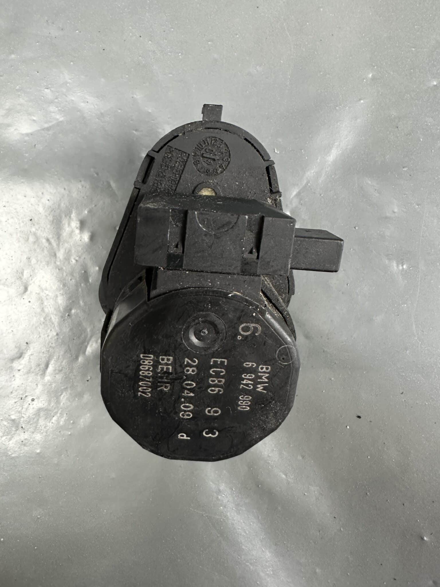 6942990 BMW HVAC Flap Actuator Air Distribution Motor