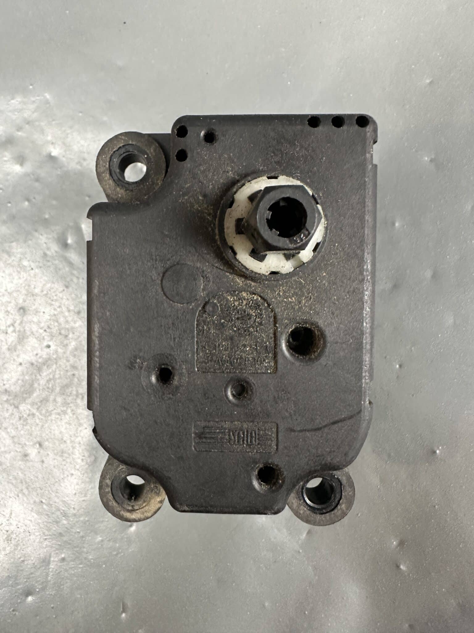 985459H06 BMW E81 E87 E90 E91 E92 E93 HVAC Flap Actuator Air Distribution Motor