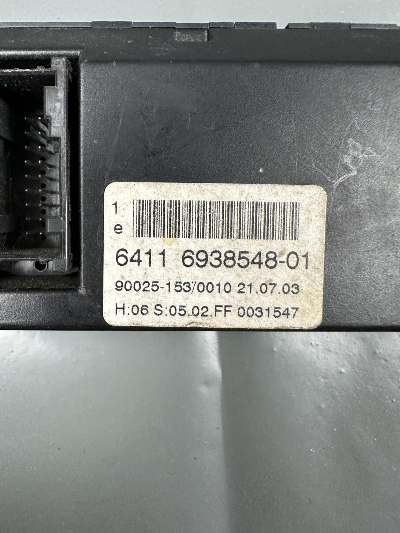 64116938548-01 / 6938548 BMW E60 E61 Climate Control Panel