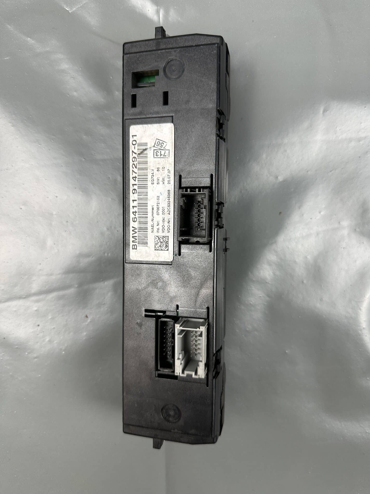 64119147297-01 / 9147297 BMW E81 E87 E90 E91 E92 E93 Climate Control Panel