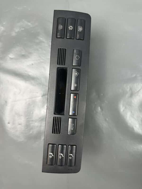 64118382446 / 8382446 BMW E46 Climate Control Panel