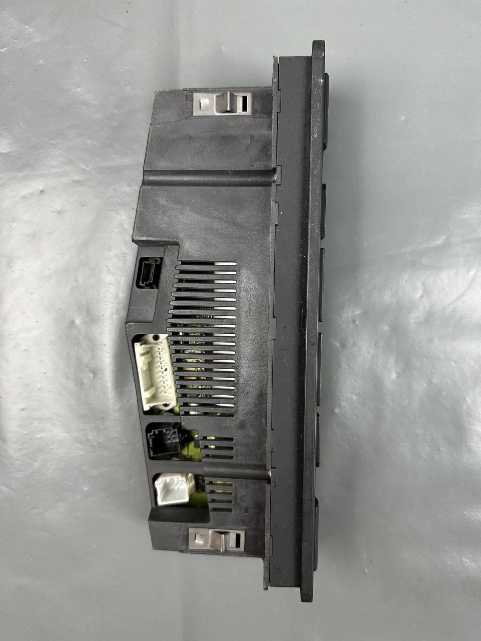 64116902440 / 6902440 BMW E46 Climate Control Panel