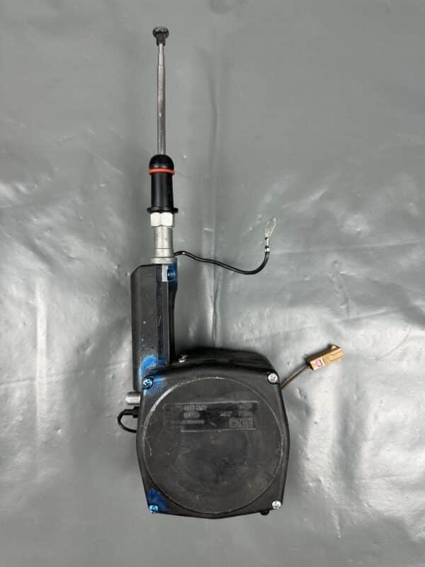 4D0035509 Fuba Audi A8 S8 D2 Electric Power Radio Antenna Motor