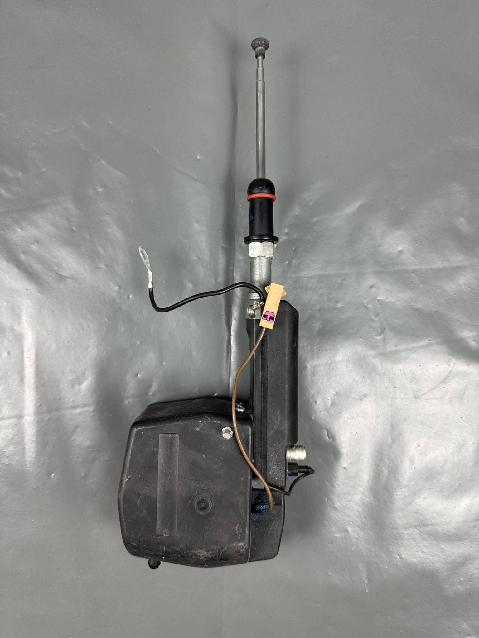 4D0035509 Fuba Audi A8 S8 D2 Electric Power Radio Antenna Motor