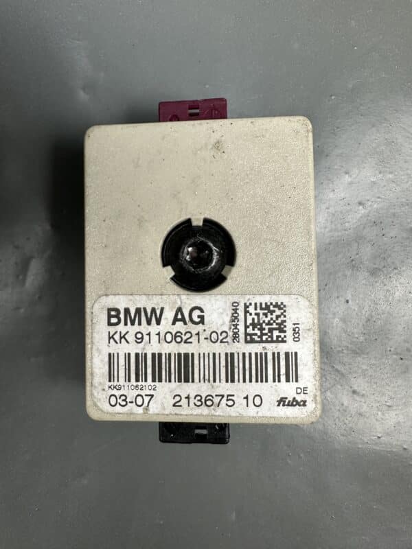 65209110621 / 9110621-02 BMW E90 E92 Radio Antenna Suppression Interference Filter Fuba