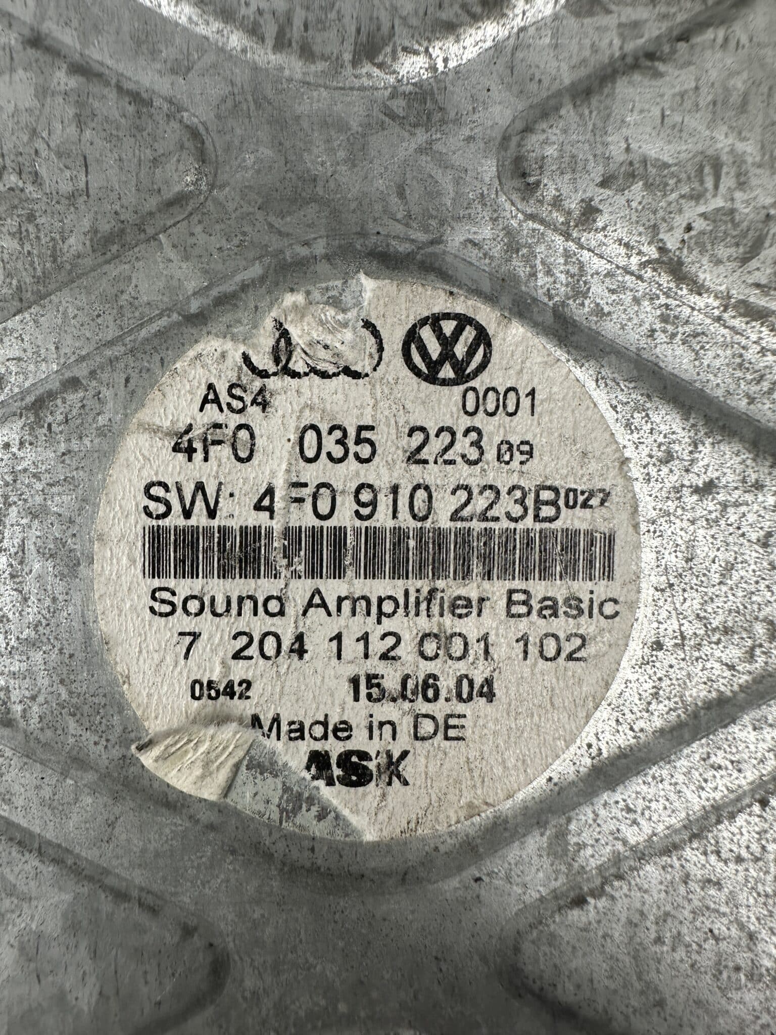 4F0035223 / 4F0910223B Audi A6 C6 4F MMI Basic MOST Audio Amplifier ASK