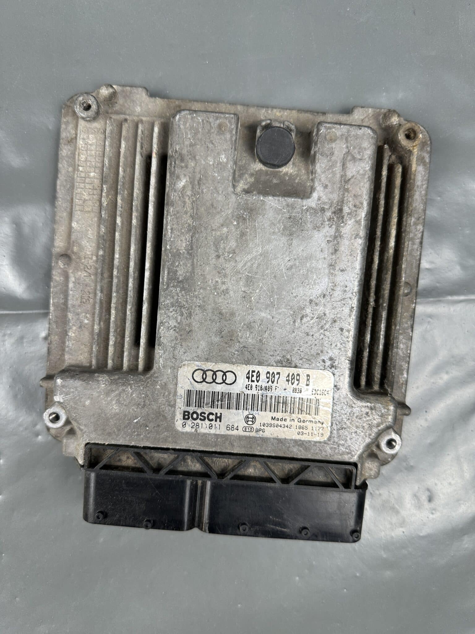 4E0907409B / 4E0910409F / 0281011684 Audi A8 D3 4.0 TDI ASE Engine ECU Bosch EDC16C4