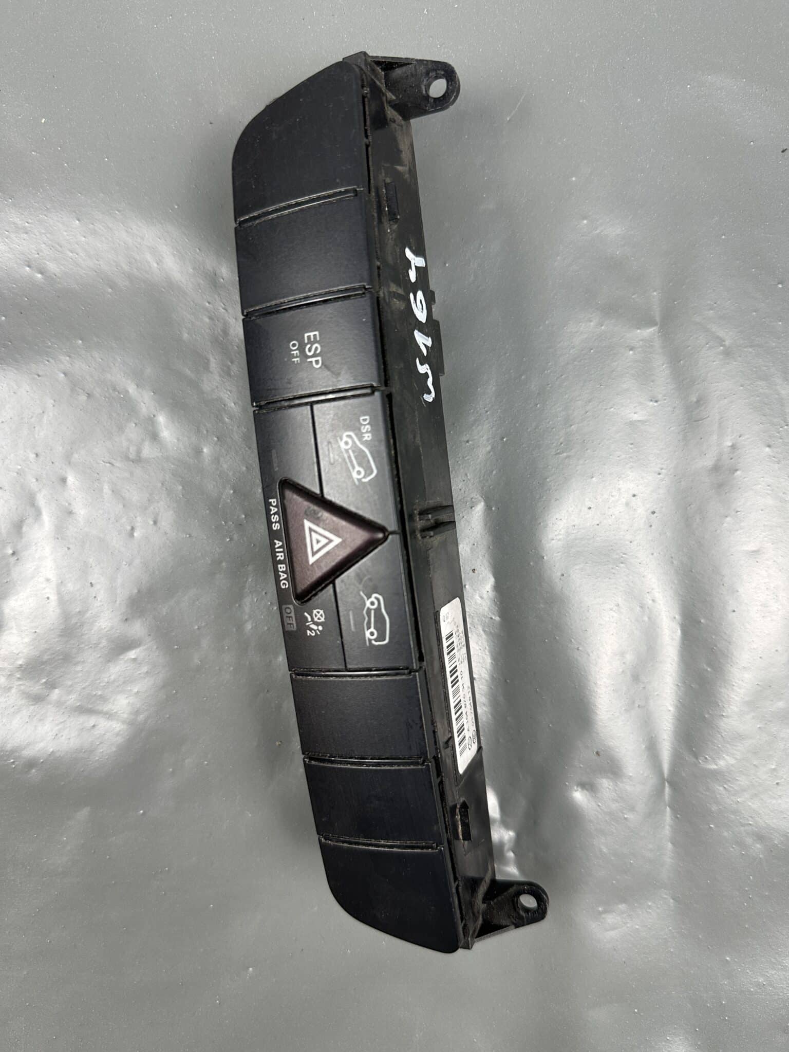 A1648703410 / 1648703410 Mercedes W164 X164 ML GL Hazard ESP DSR Central Switch Panel