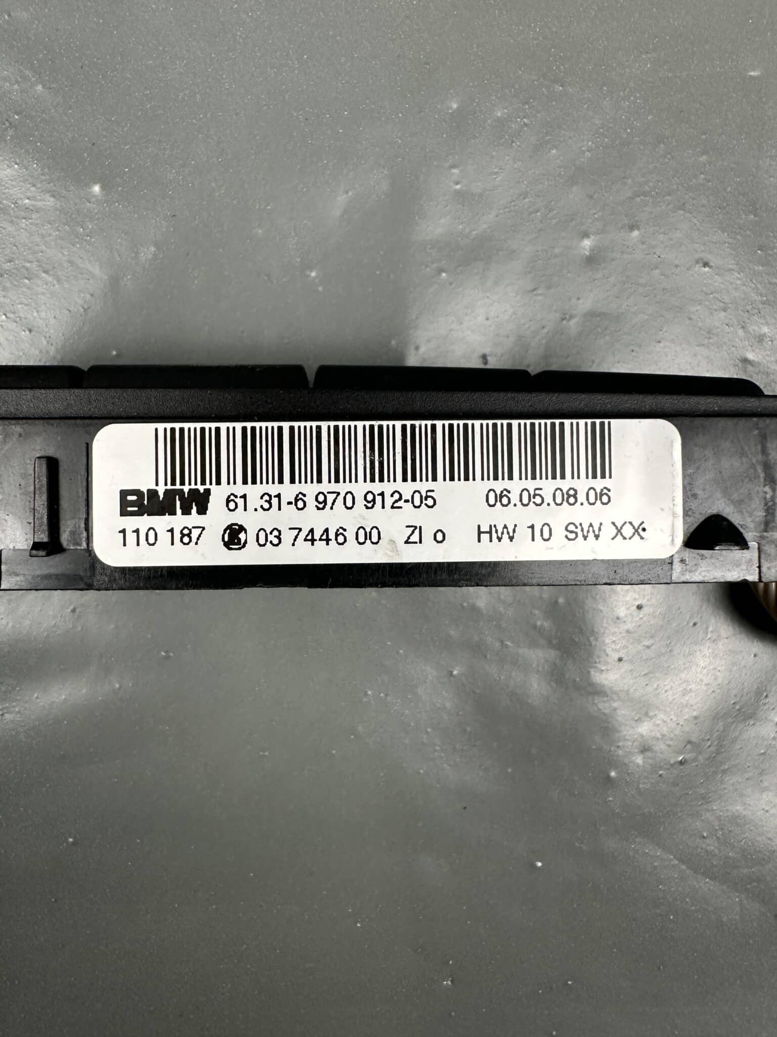 61316970912-05 / 6970912-05 BMW E81 E82 E87 E90 E91 E92 E93 Center Console Switch Panel