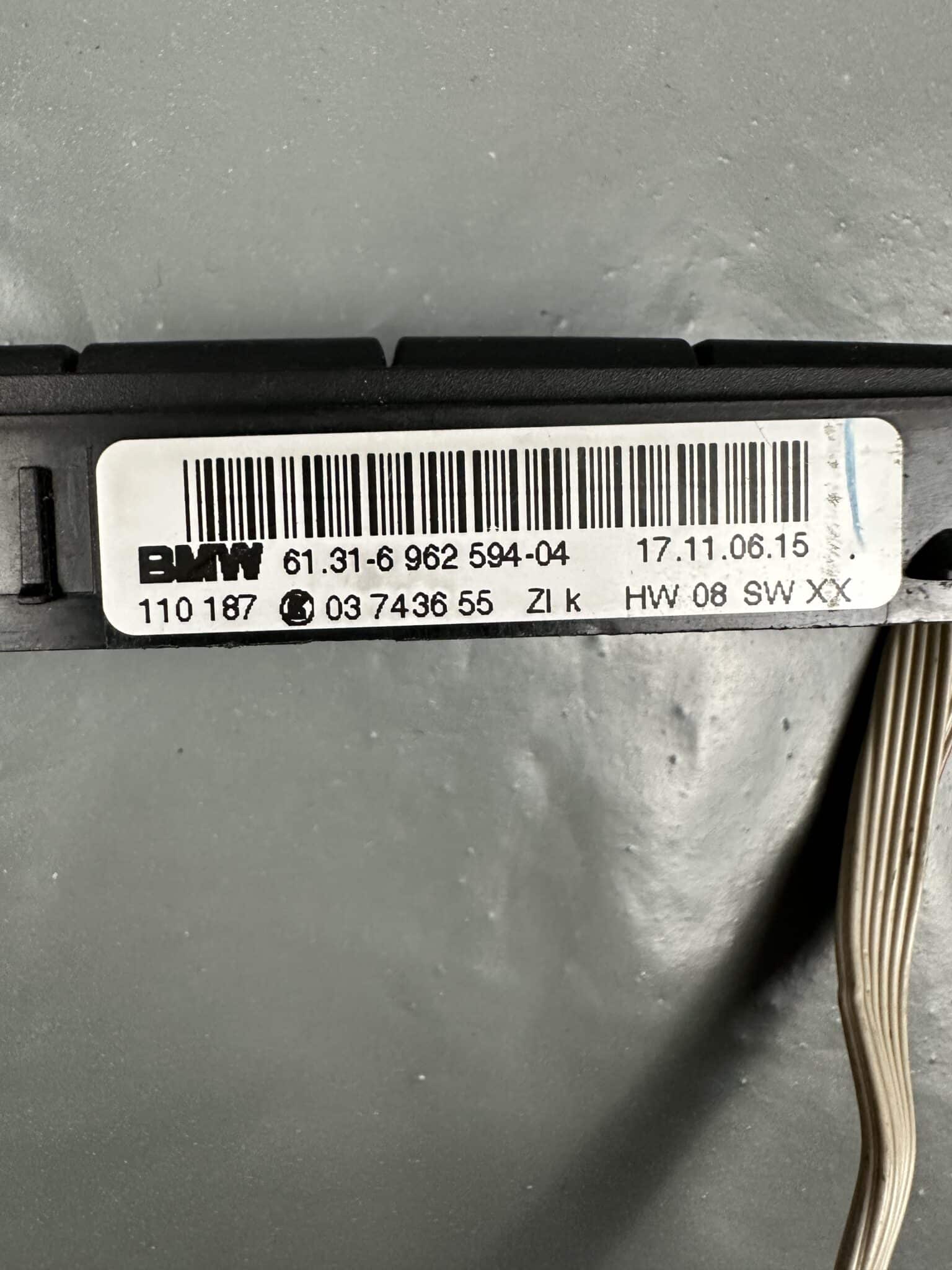 61316962594-04 / 6962594-04 BMW E81 E82 E87 E90 E91 E92 E93 Center Console Switch Panel