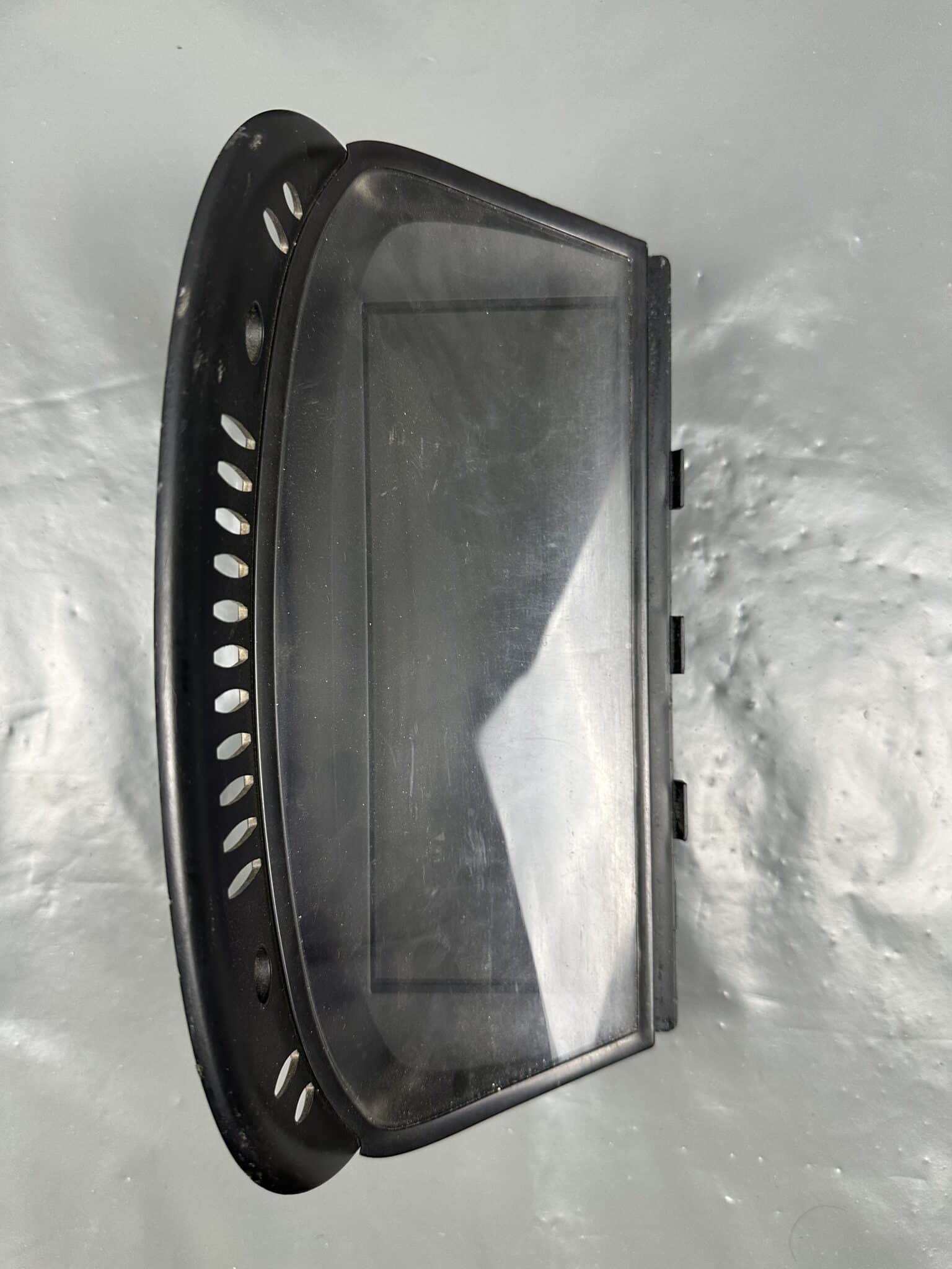 65826952328 / 6952328 BMW E60 E61 E63 E64 8.8" CCC iDrive Display Siemens VDO A2C53102121