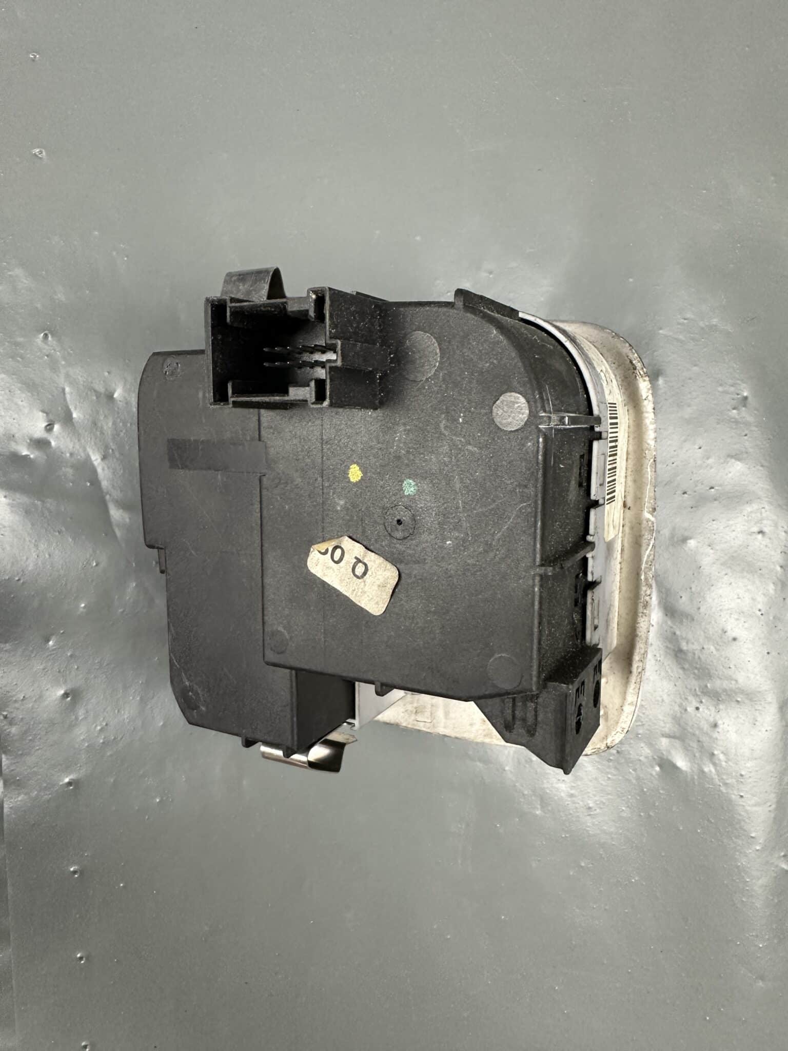 A2035450704 / 04058521 Mercedes W203 S203 C209 Headlight Light Control Switch Panel