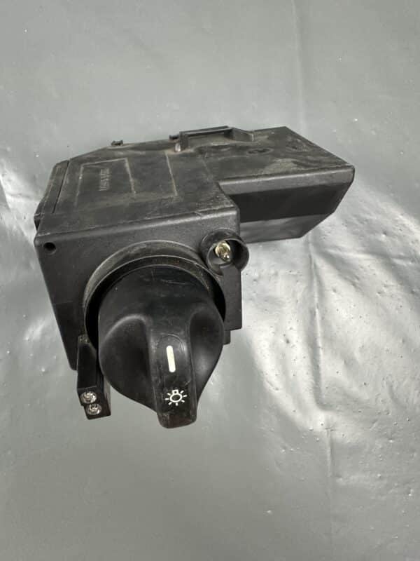 2105451404 Mercedes W210 E-Class Headlight Light Switch Assembly