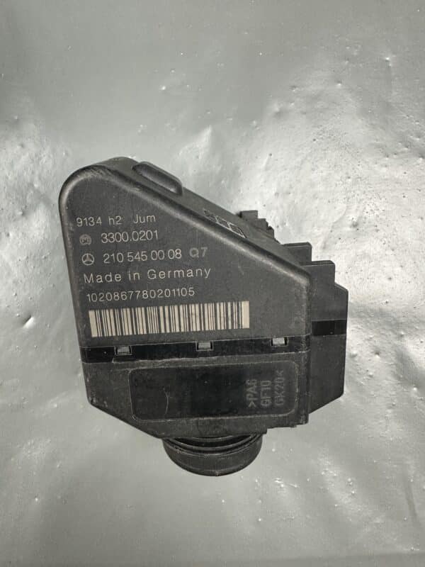 A2105450008 / 33000201 Mercedes W202 W208 W210 EIS EZS Ignition Switch Module – OEM Used & Tested