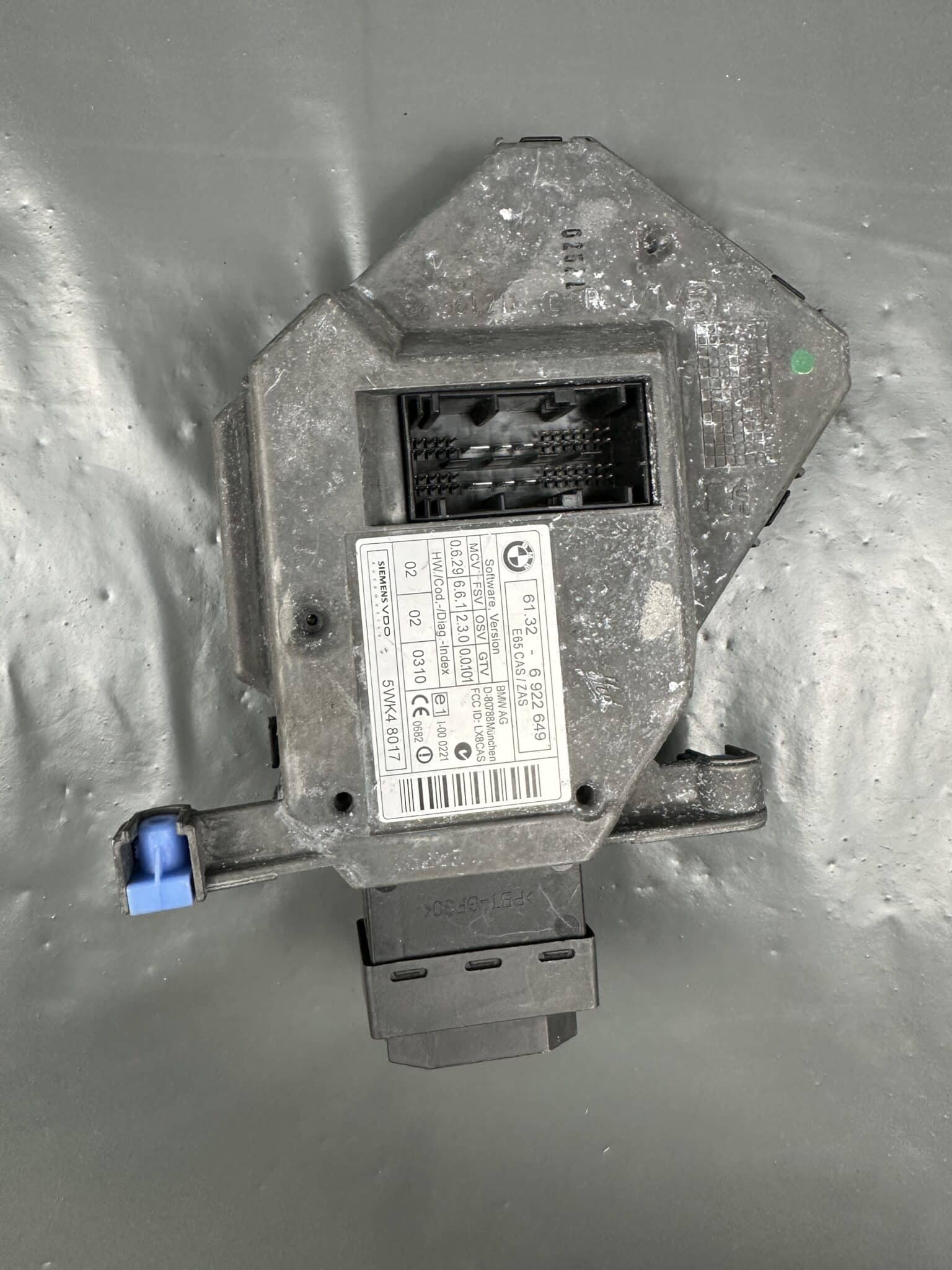 61326922649 / 5WK48017 BMW E65 E66 E67 модуль иммобилайзера CAS ZAS — оригинал, б/у, проверено