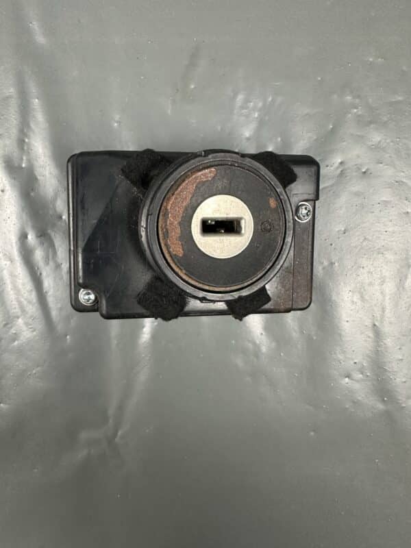 3D0905865E / 33300101 VW Phaeton 3D Touareg 7L Electronic Ignition Switch – OEM Used & Tested