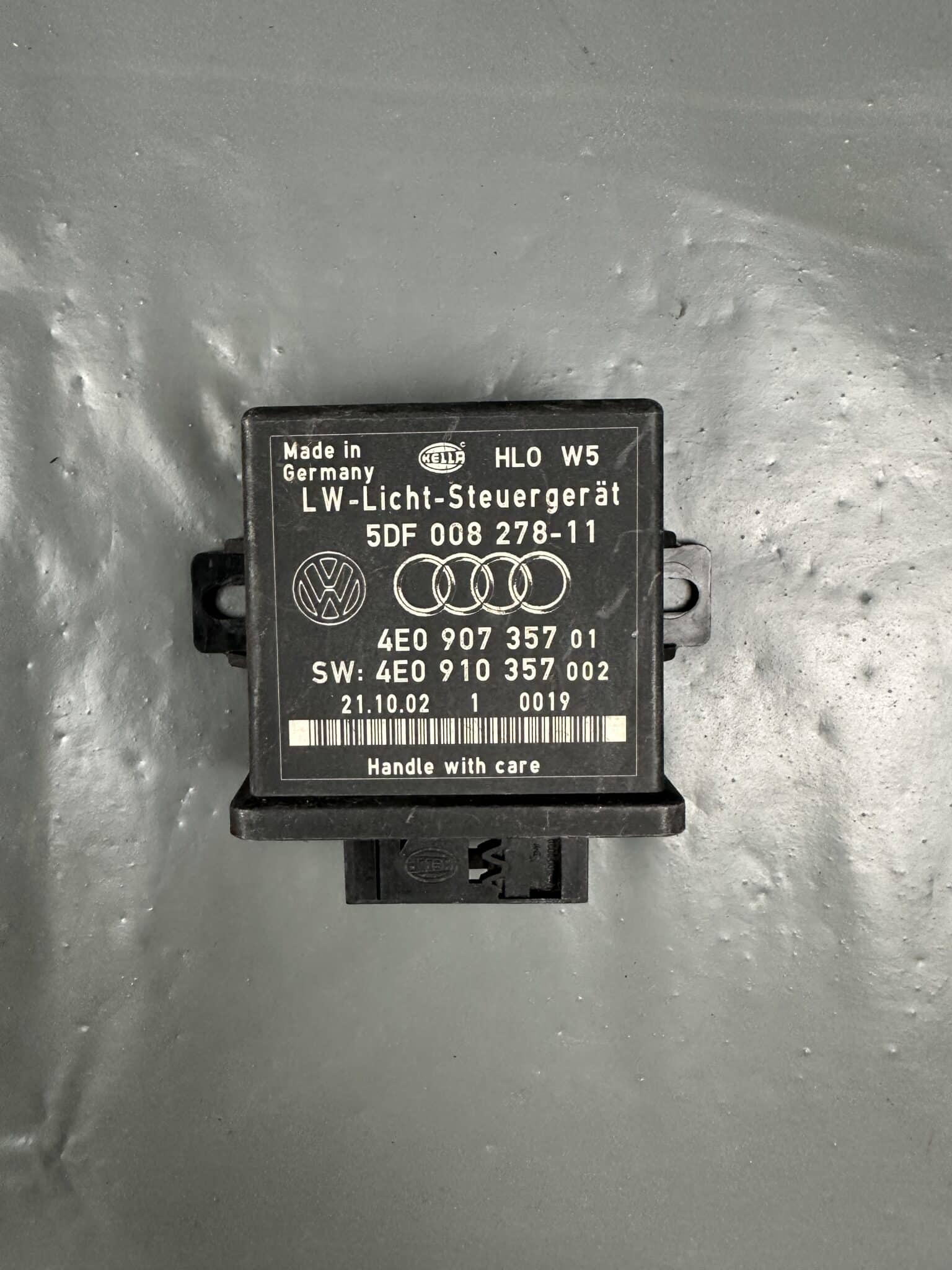 4E0907357 / 5DF008278-11 Audi A8 S8 D3 4E Xenon Headlight Leveling Module – OEM Used & Tested