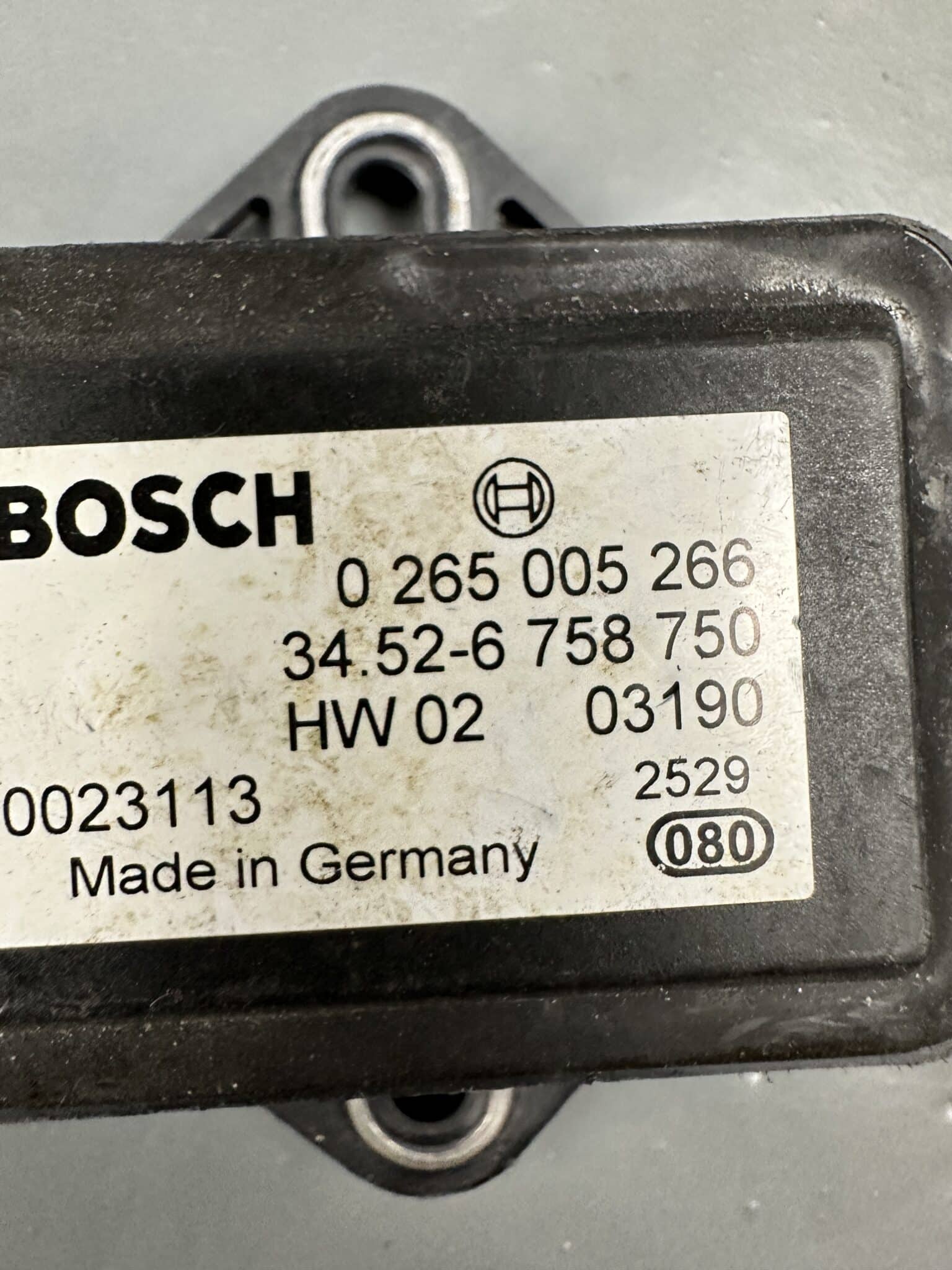 34526758750 / 0265005266 BMW 5 E60 E61 6 E63 E64 Bosch DSC Yaw Rate Sensor – OEM Used & Tested