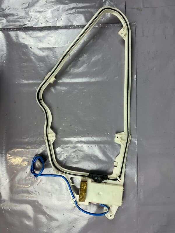 A2208200475 / 2208200475 Mercedes W220 Rear Right Keyless-Go Antenna Siemens 5WK4 835