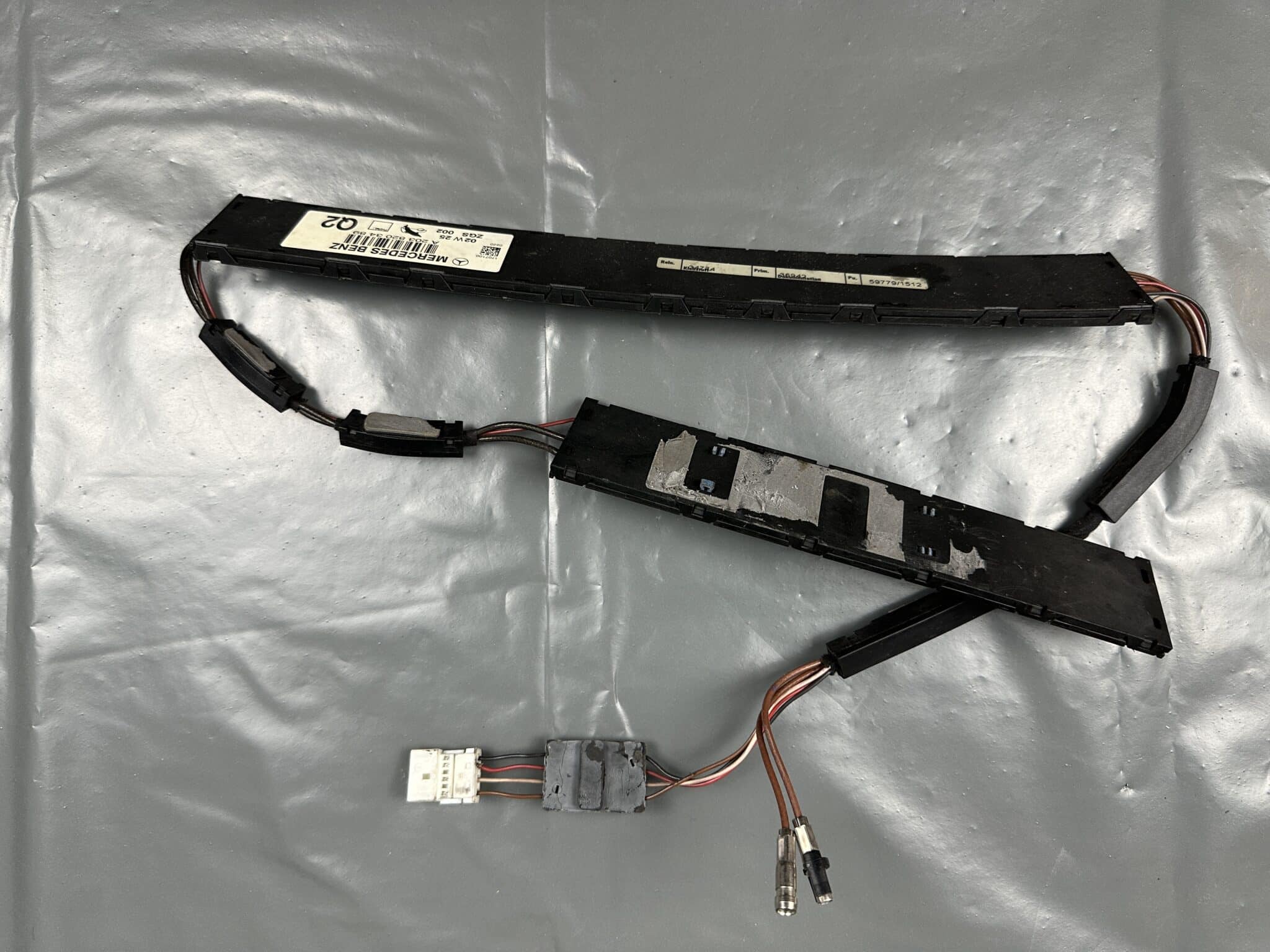 A2038203489 / 2038203489 Mercedes C-Class W203 CLK C209 Amplificador de Antena – Original Usado y Probado
