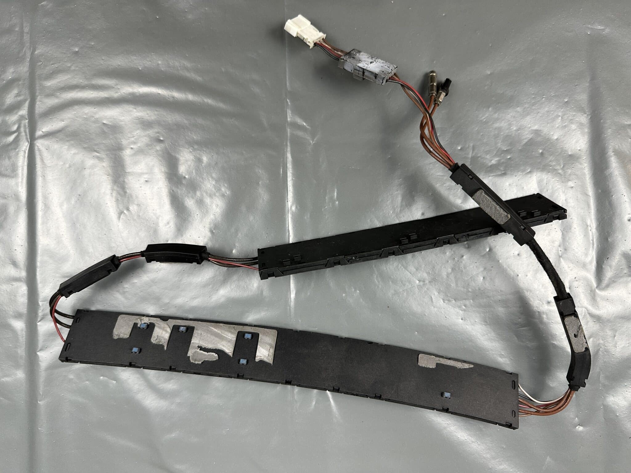 A2038203489 / 2038203489 Mercedes C-Class W203 CLK C209 Amplificador de Antena – Original Usado y Probado