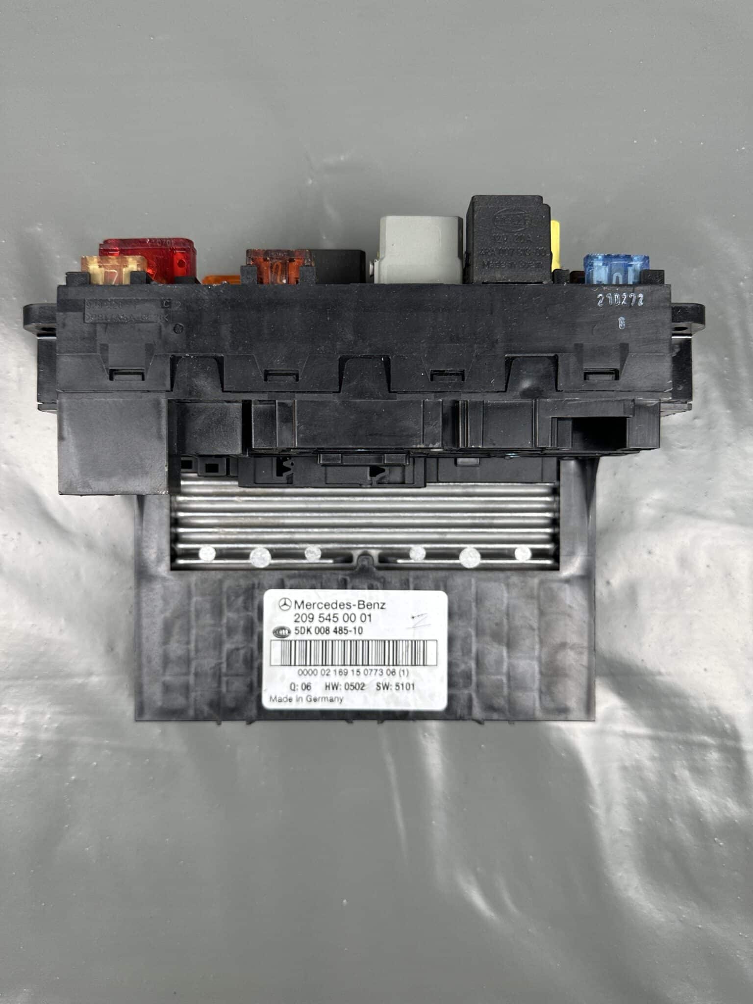 A2095450001 Mercedes W209 CLK Rear SAM Control Module – OEM Used & Tested