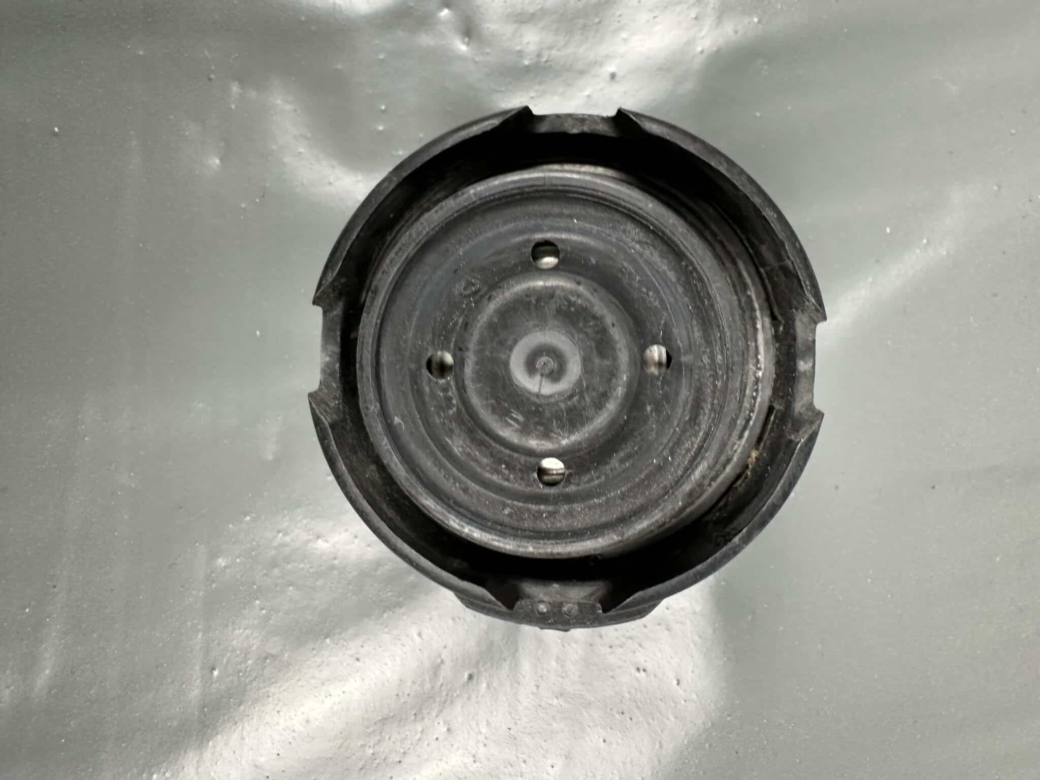 1J0201553S VW Audi Skoda Diesel Fuel Tank Cap – Oryginalna Używana i Testowana