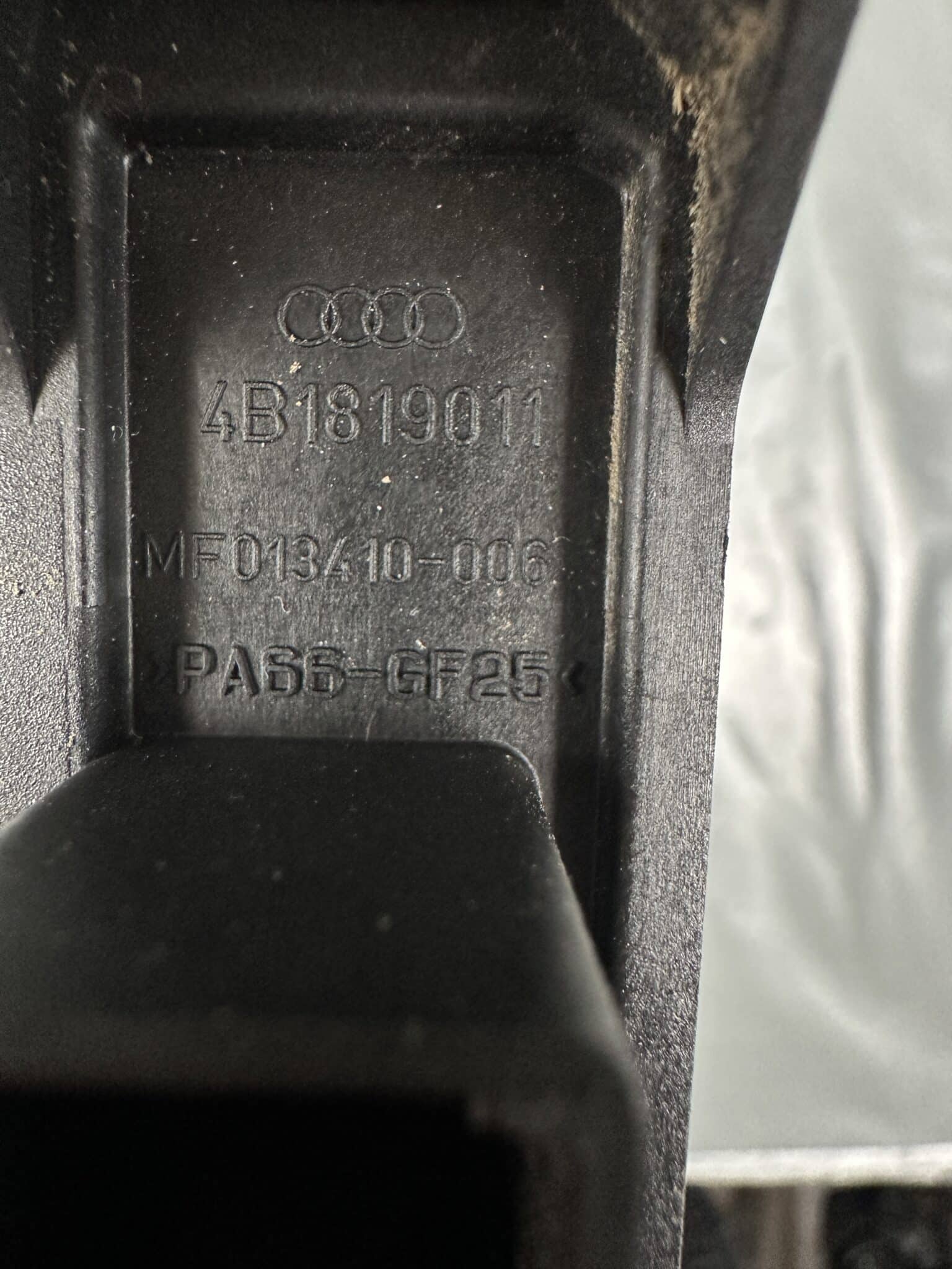 4B1819011 Audi A6 C5 Elemento Riscaldatore Ausiliario Elettrico – Originale Usato e Testato