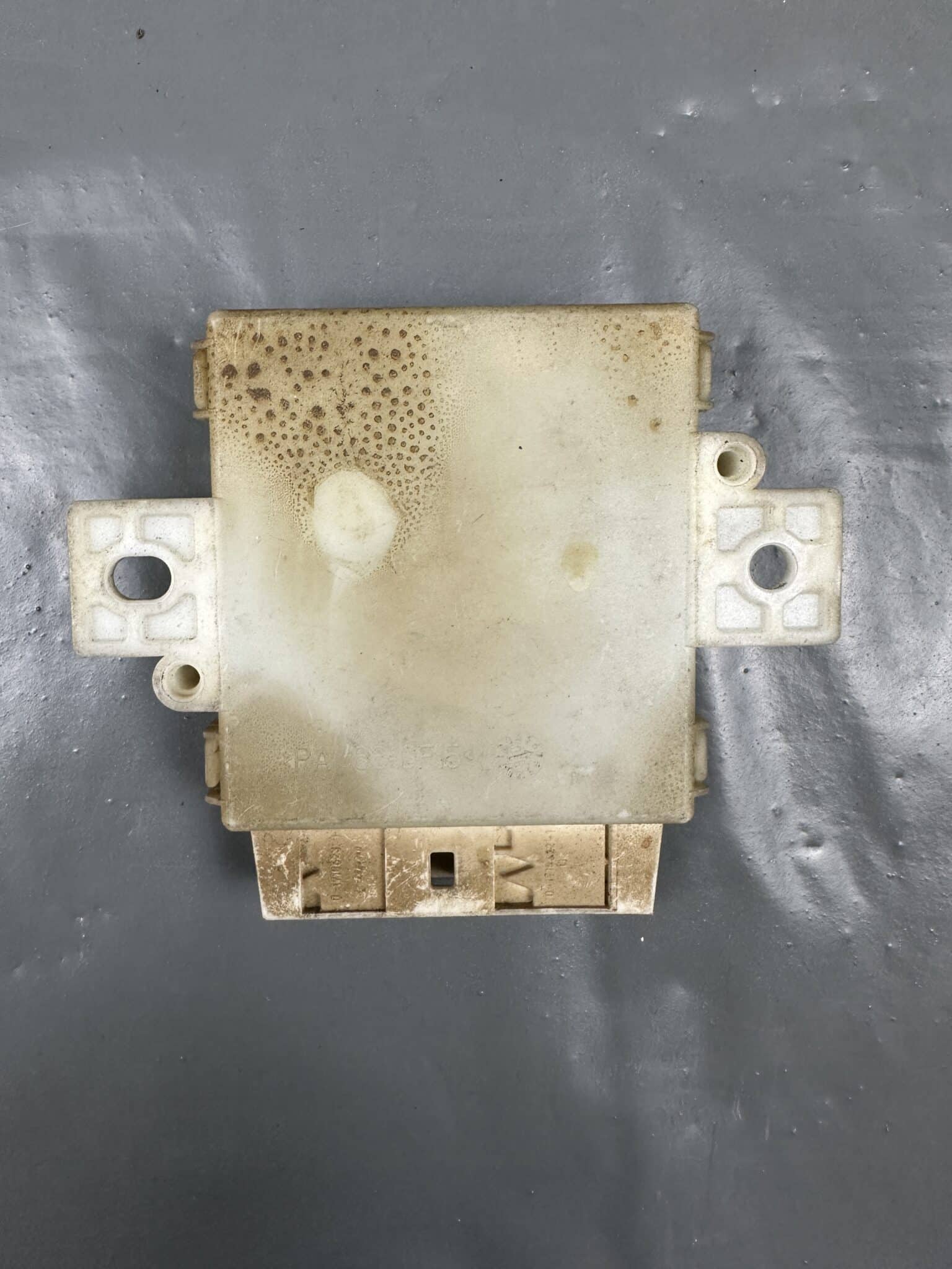 2044401001 Mercedes W204 Parktronic PTS Control Module – OEM Used & Tested