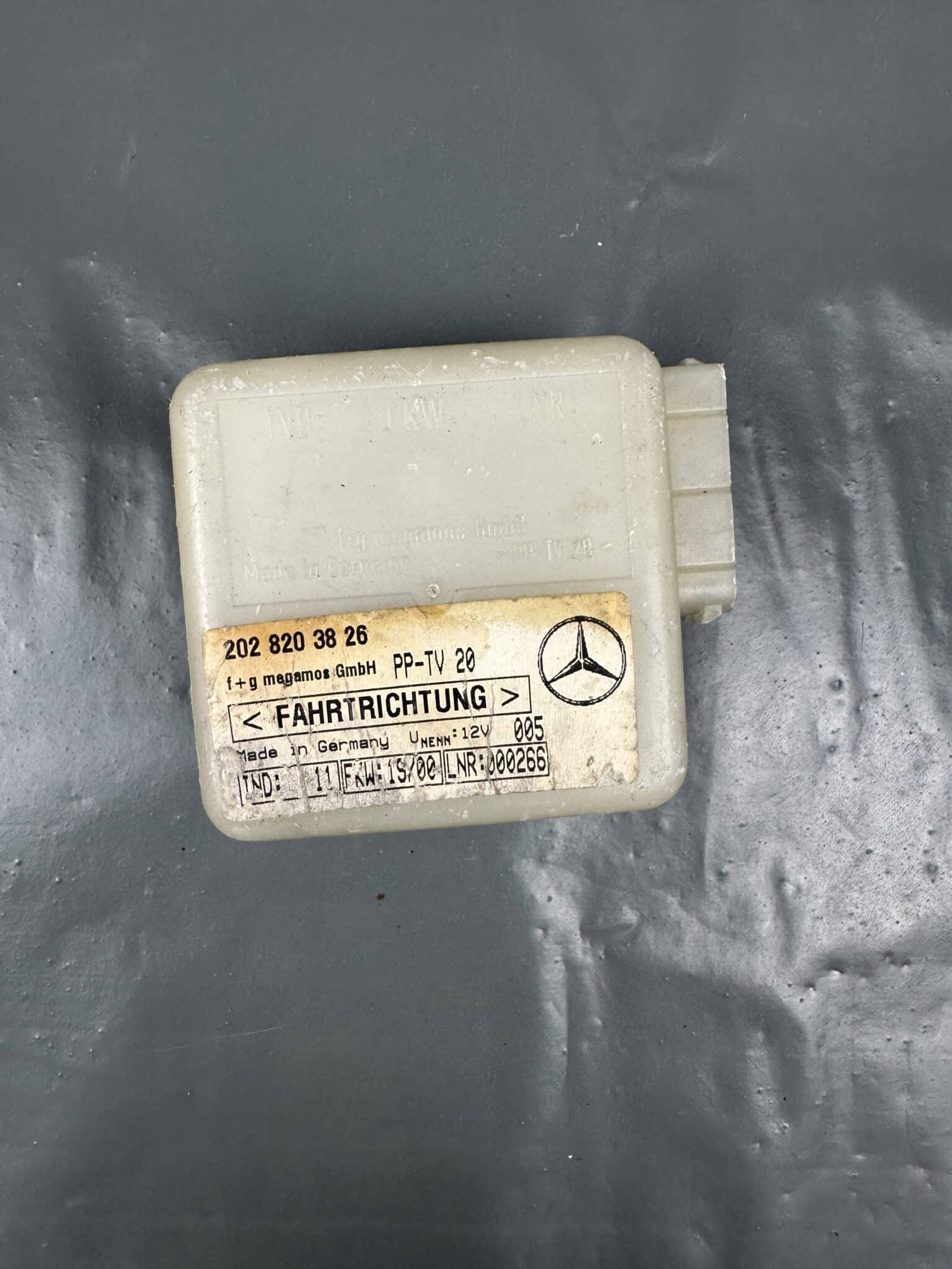 2028203826 Mercedes W220 Anti-Diebstahl-Alarm Neigungssensor – Original Gebraucht & Geprüft