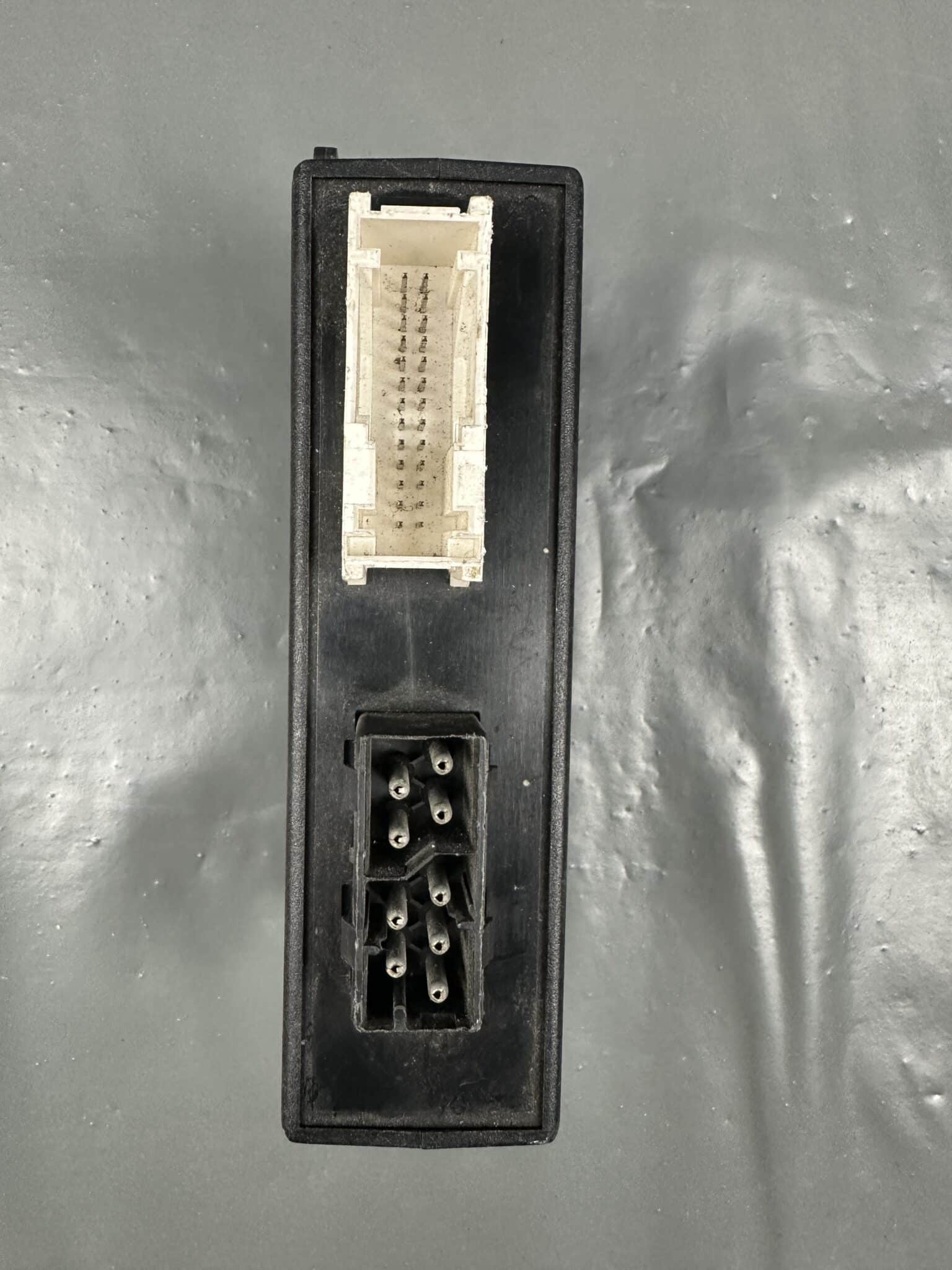 1387961 BMW E38 E39 ZV Central Locking Module – OEM Used & Tested