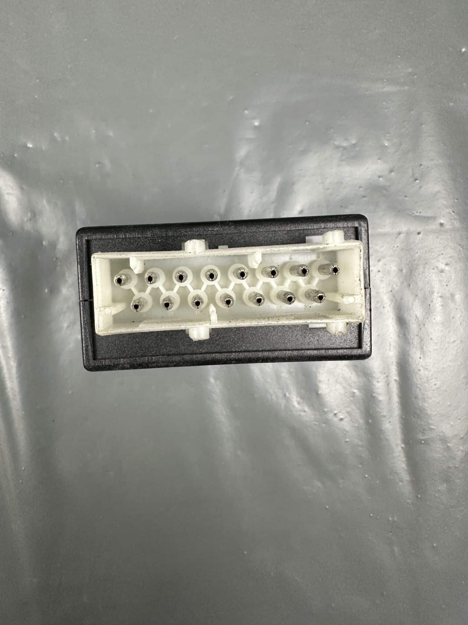 8353099 BMW E36 RM IV Rear Window Relay Module – OEM Used & Tested
