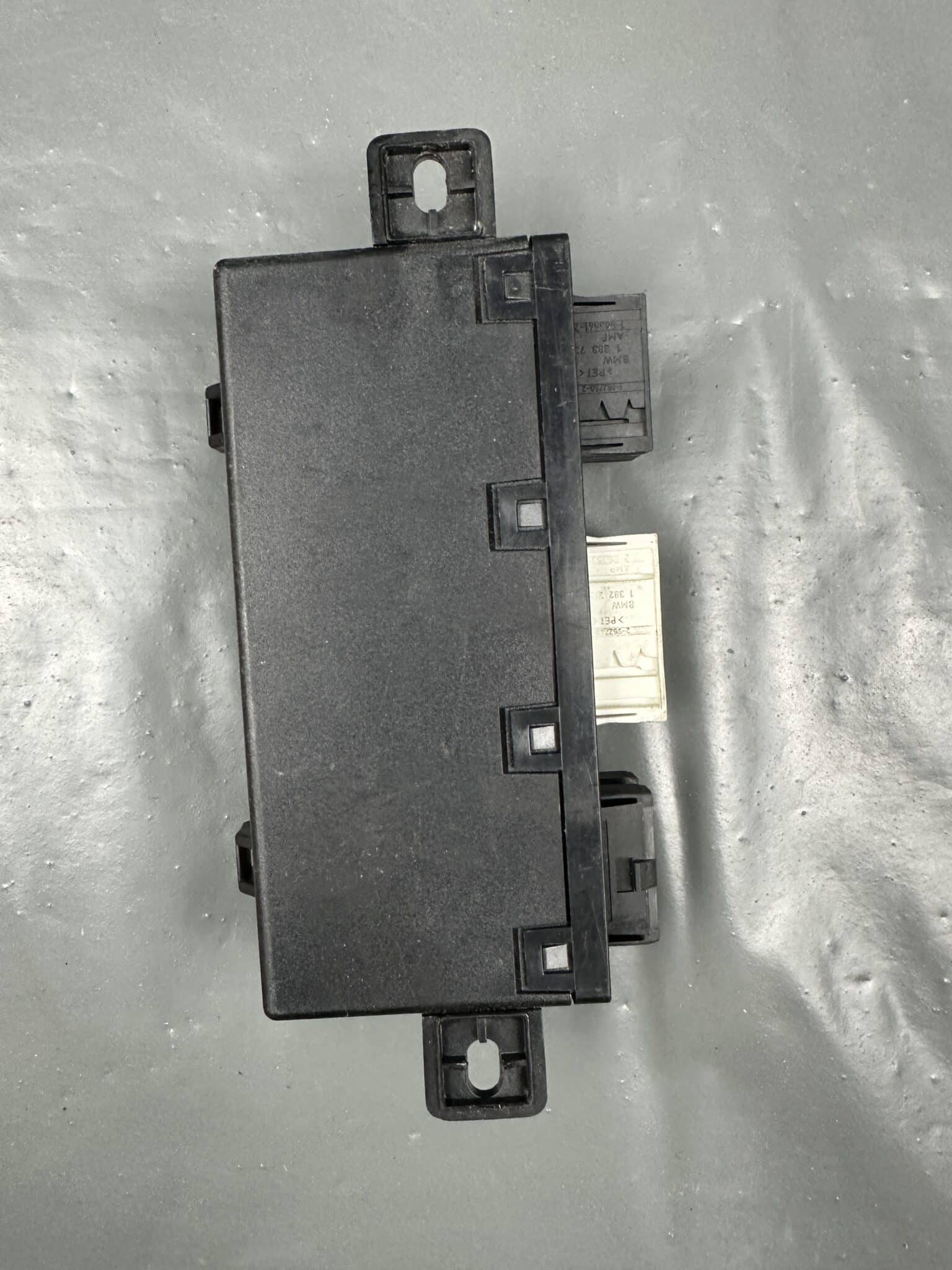 8366529 BMW E38 E39 Front Right Door Module PM-BT – OEM Used & Tested