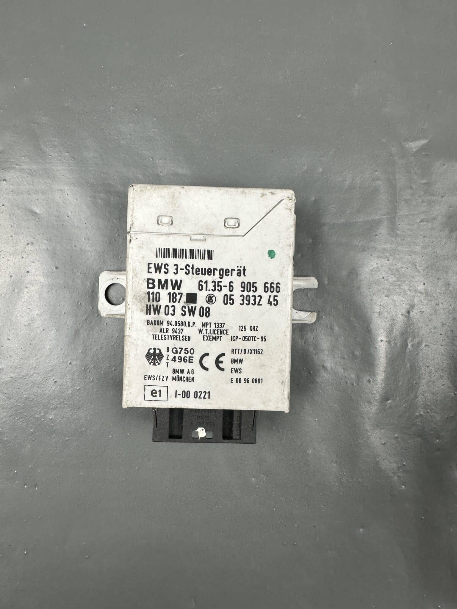 6905666 BMW E46 E39 X5 EWS 3 Immobiliser Control Module – OEM Used & Tested