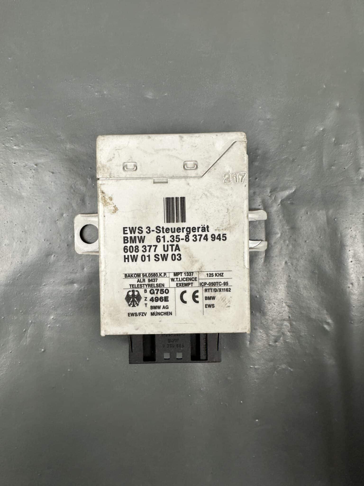 8374945 BMW E39 Moduł Sterowania Immobiliserem EWS 3 – Oryginalny Używany i Testowany