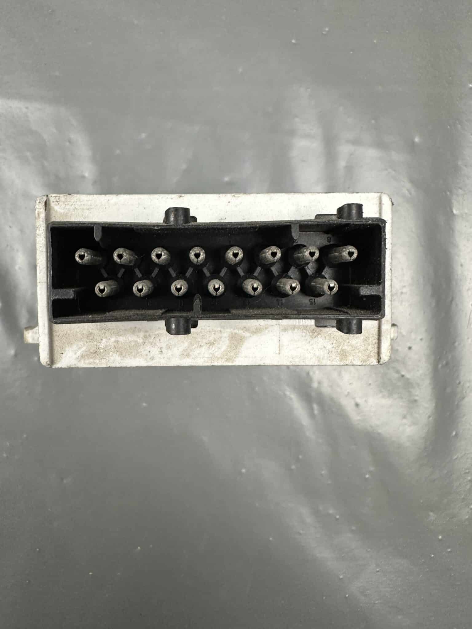 6955253 BMW E39 E46 E53 X5 AHM II Trailer Towing Module – OEM Used & Tested