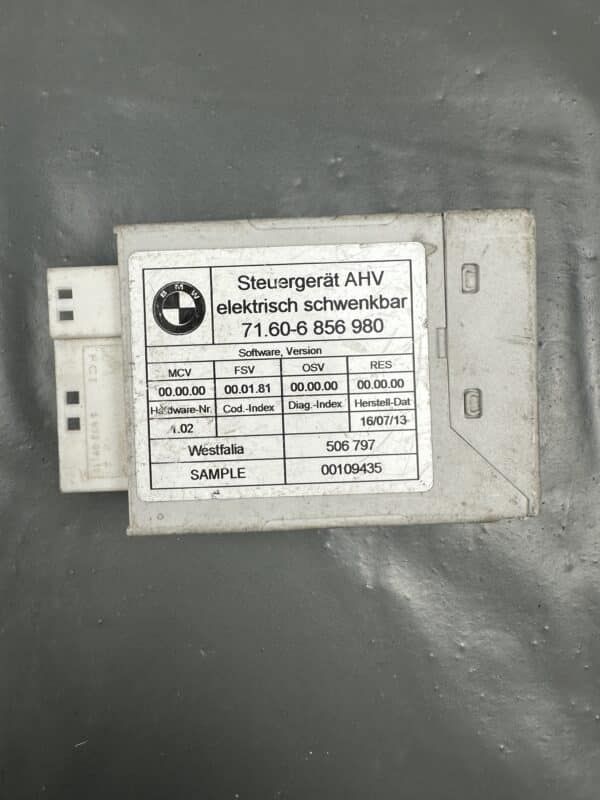 6856980 BMW F01 F10 F25 AHV Electric Swivel Towbar Module – OEM Used & Tested