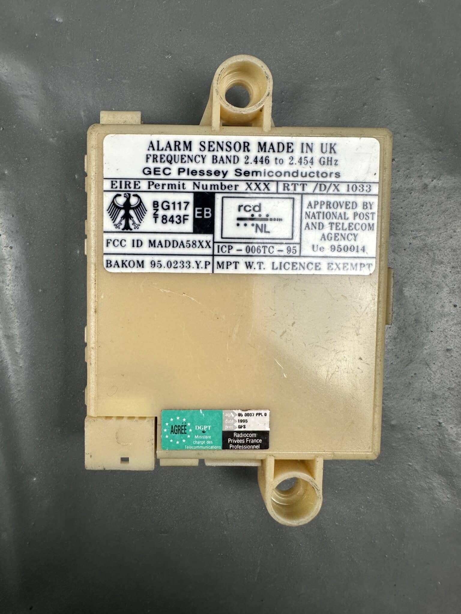 8376993 BMW E39 Capteur de mouvement d'alarme intérieur DWA – Pièce d'origine, d'occasion et testée