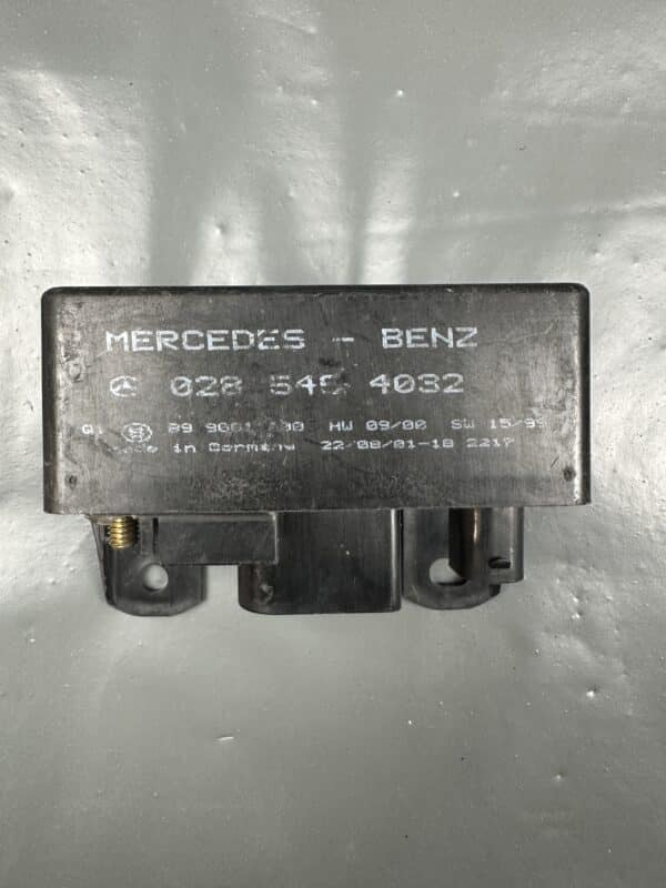 0285454032 Mercedes Smart Glow Plug Relay – OEM Used & Tested