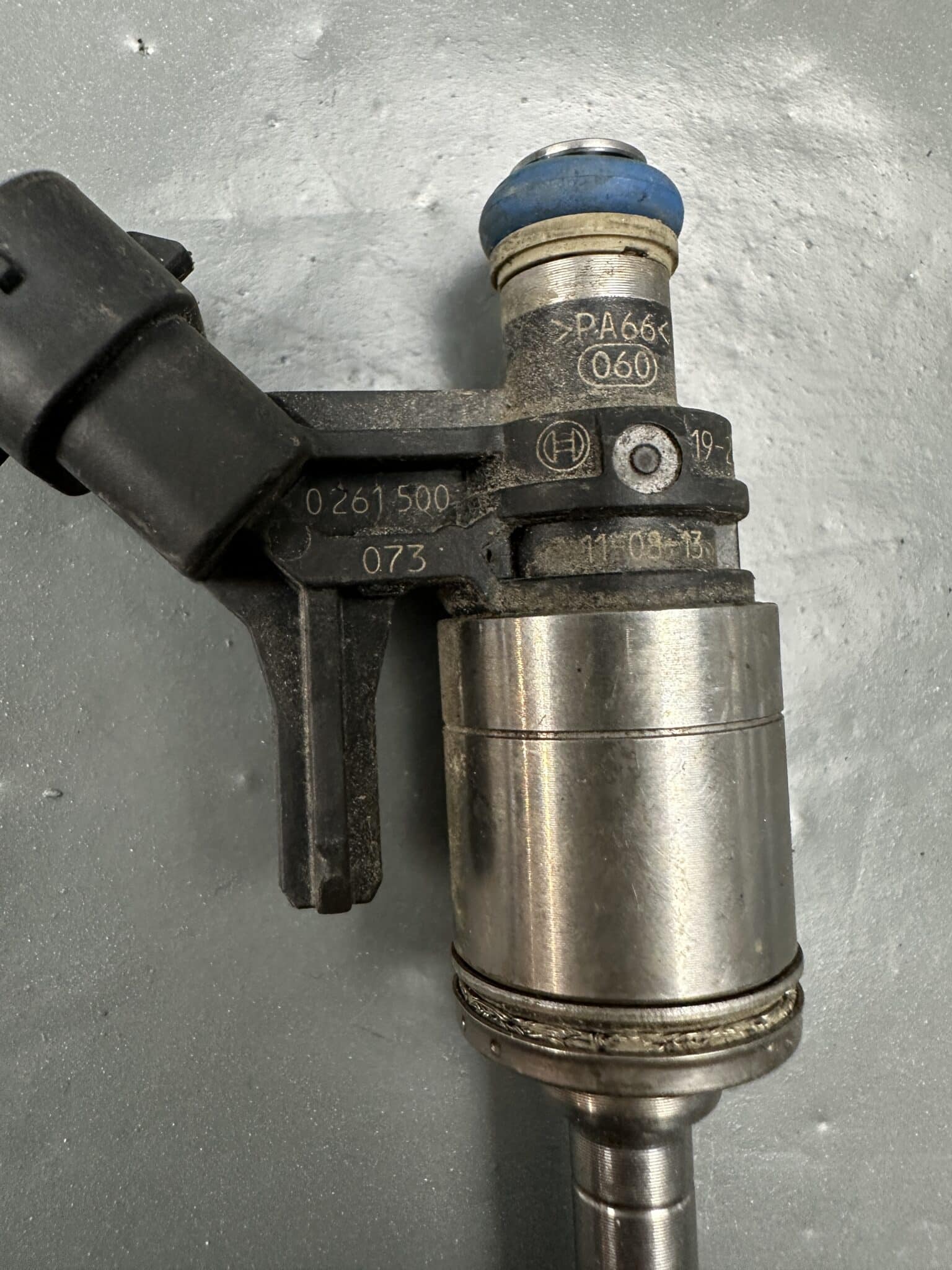 0261500073 Bosch Inyector de Combustible Gasolina Inyección Directa – Original Usado y Probado