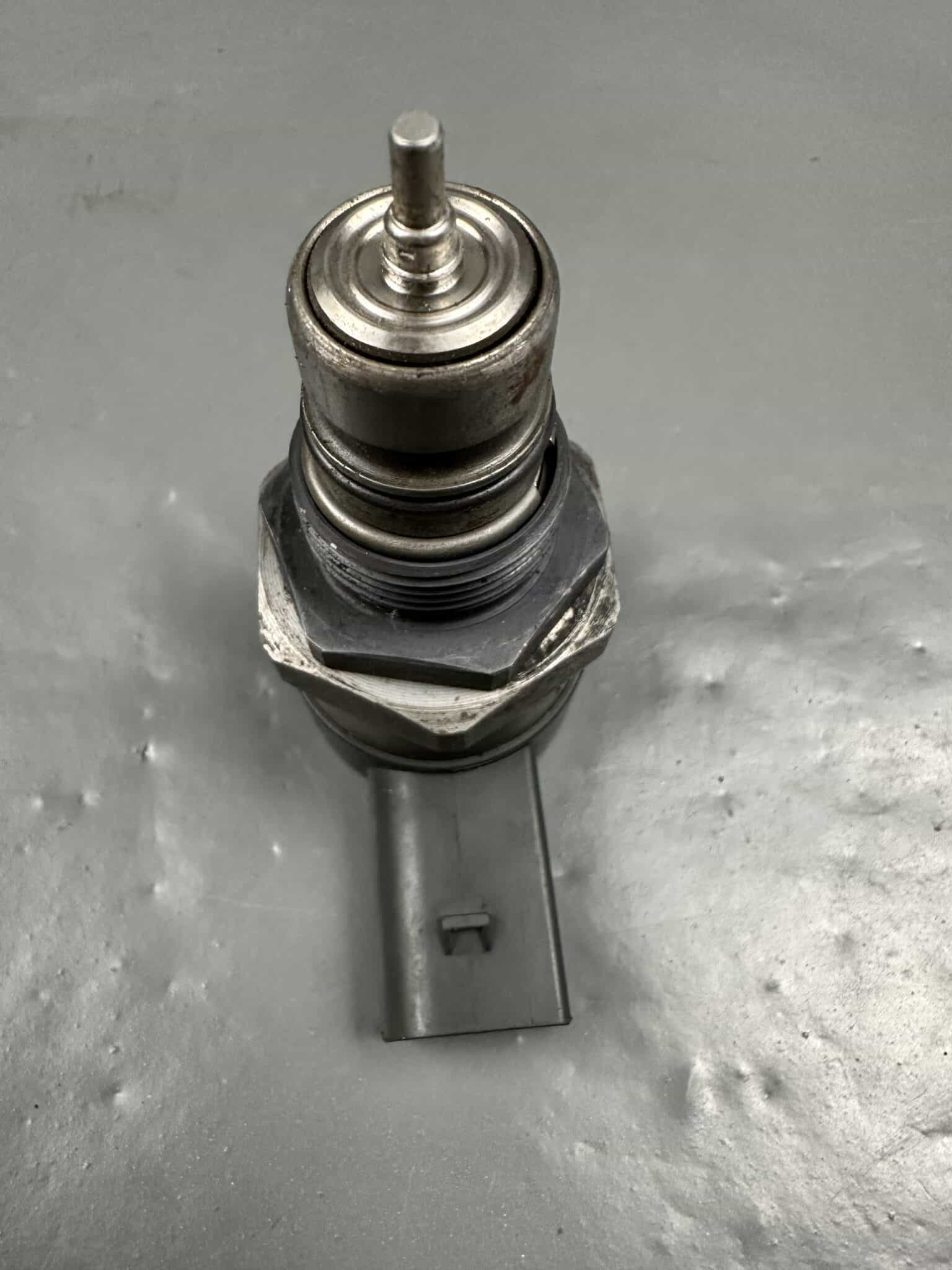 0281002949 Bosch BMW MINI N47 N57 Valvola di Controllo Pressione – Originale Usata e Testata