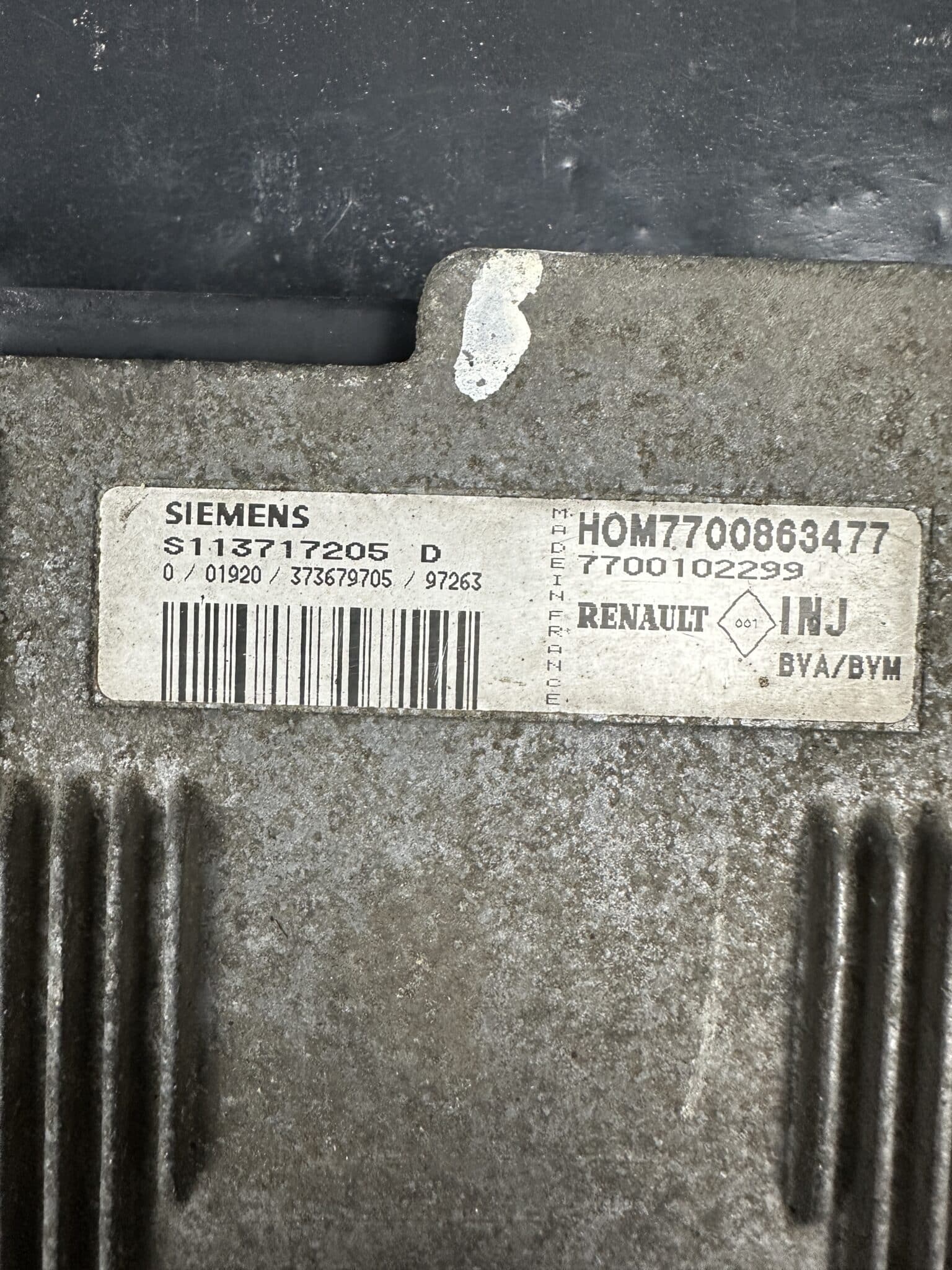 S113717205D 7700102299 7700863477 Renault Laguna 2.0 Siemens Модул за управление на двигателя ECU – Оригинал, употребяван и тестван