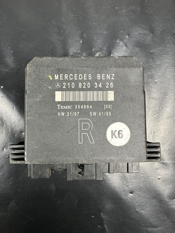 A2108203426 Mercedes W210 E-Class Модул за управление на дясна врата – Оригинал, употребяван и тестван